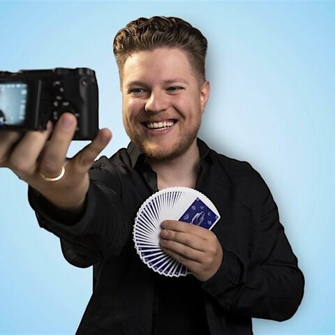 YouTuber Matthias Berger – Uncut im Theater im Walzwerk