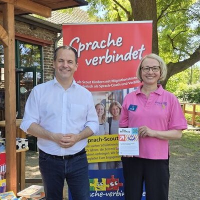 Rotary Club Pulheim unterstützt Sprachenprojekt