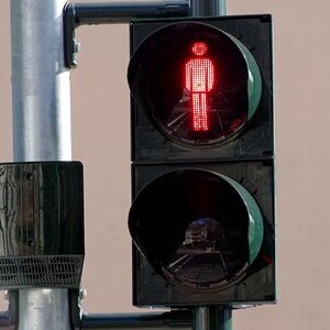 Fu&szlig;g&auml;ngerampel rot