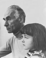 Paloma Varga Weisz mit ihrem Vater Feri Varga, ca. 1972 - Paloma Varga Weisz Paloma Varga Weisz mit ihrem Vater Feri Varga, ca. 1972