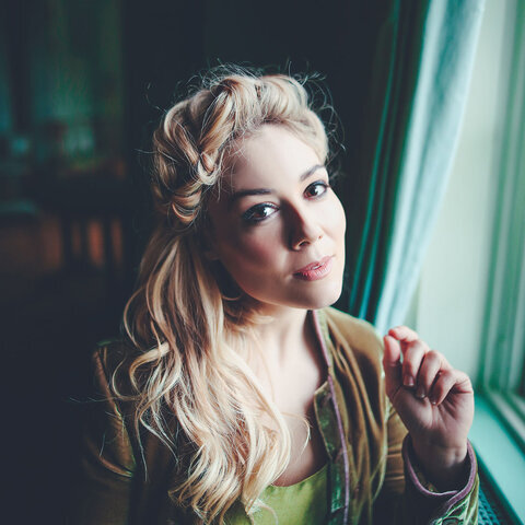 Solistin Angela Simkin