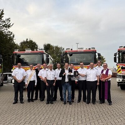 Übergabe Tanklöschfahrzeuge